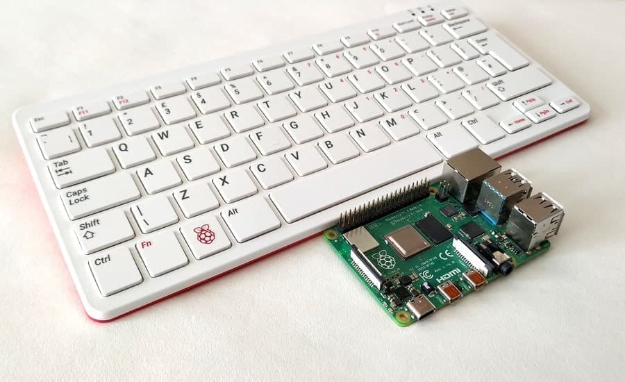 9vzKShdpqFPNWBobLQrppb min - Raspberry Pi 400 review: Ένας υπολογιστής πληκτρολόγιο