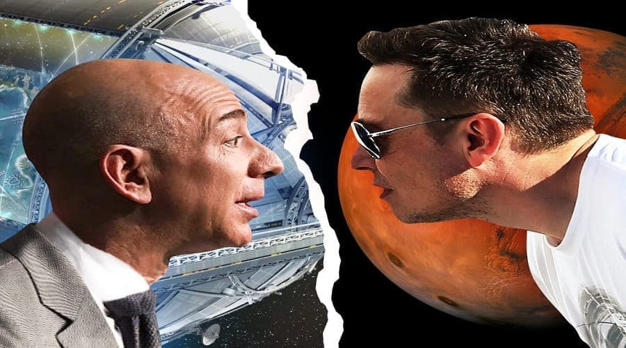 bezos musk min - Στα δικαστήρια η διαμάχη για αποστολή στη Σελήνη