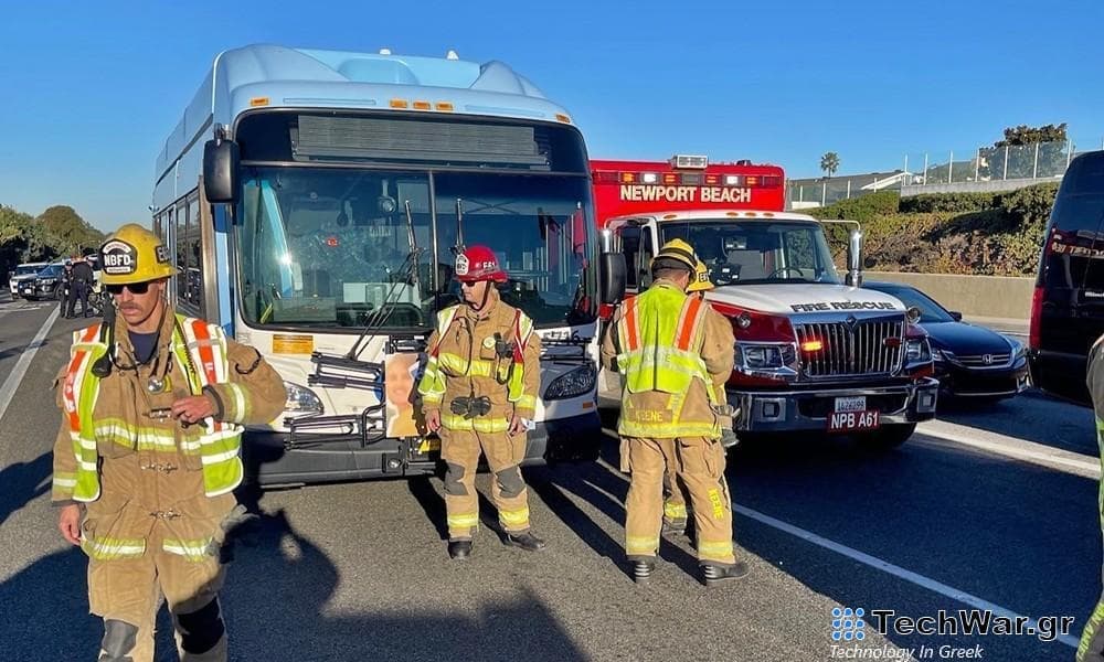 211217185109 Tesla Model S Crash 3 - Αντανάκλαση του ήλιου έστειλε Tesla Model S στη καταστροφή
