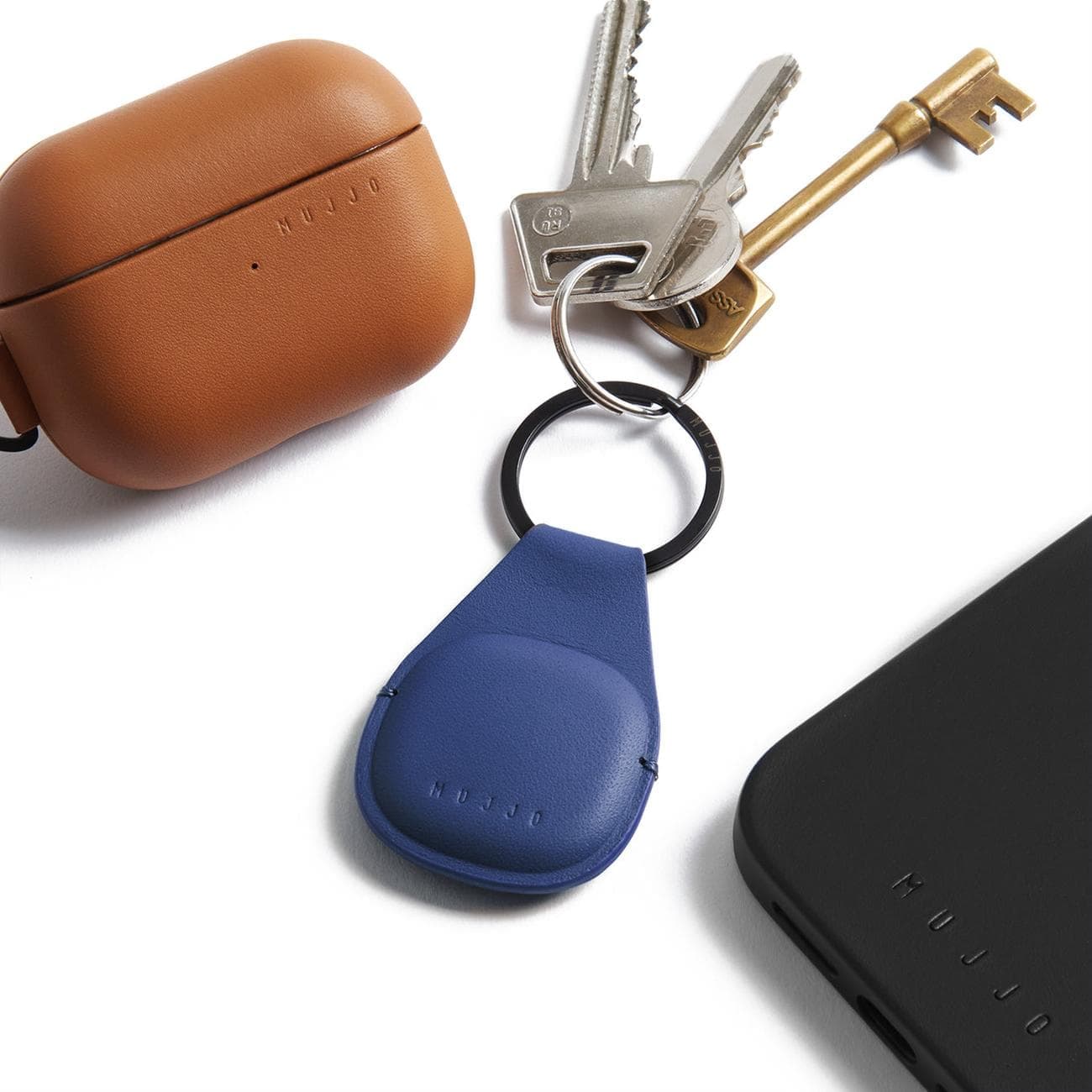 CANOPYAIRTAGBLUE8 1359x - Mujjo Canopy AirTag Keychain Review: Ένας κομψός τρόπος για να τοποθετήσετε το AirTag σας