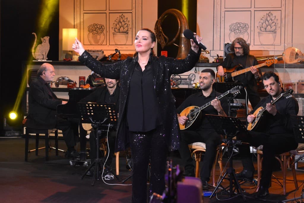 DSC 2923 - Αφιέρωμα στον Αντώνη Ρεπάνη στην Αυλή των Χρωμάτων της ΕΡΤ2 - Digitaltvinfo.gr