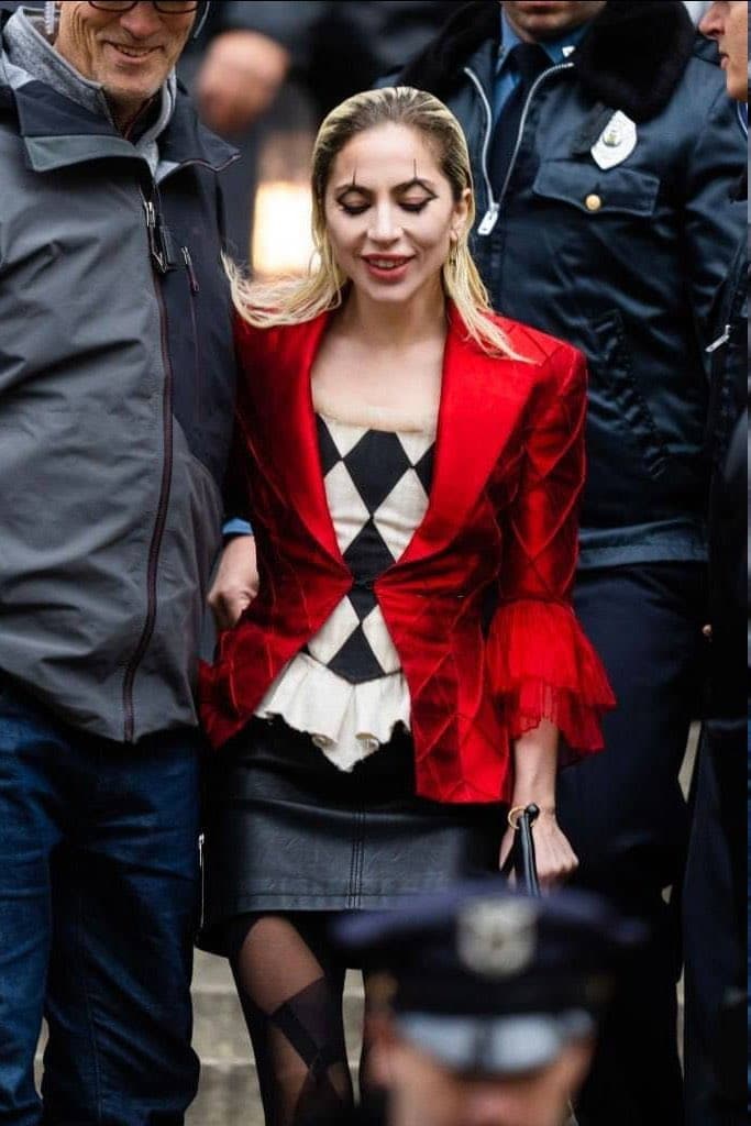 OoSJbrW - Joker 2: Η Harley Quinn της Lady Gaga αποκαλύπτεται και αυτή θα είναι η στολή της