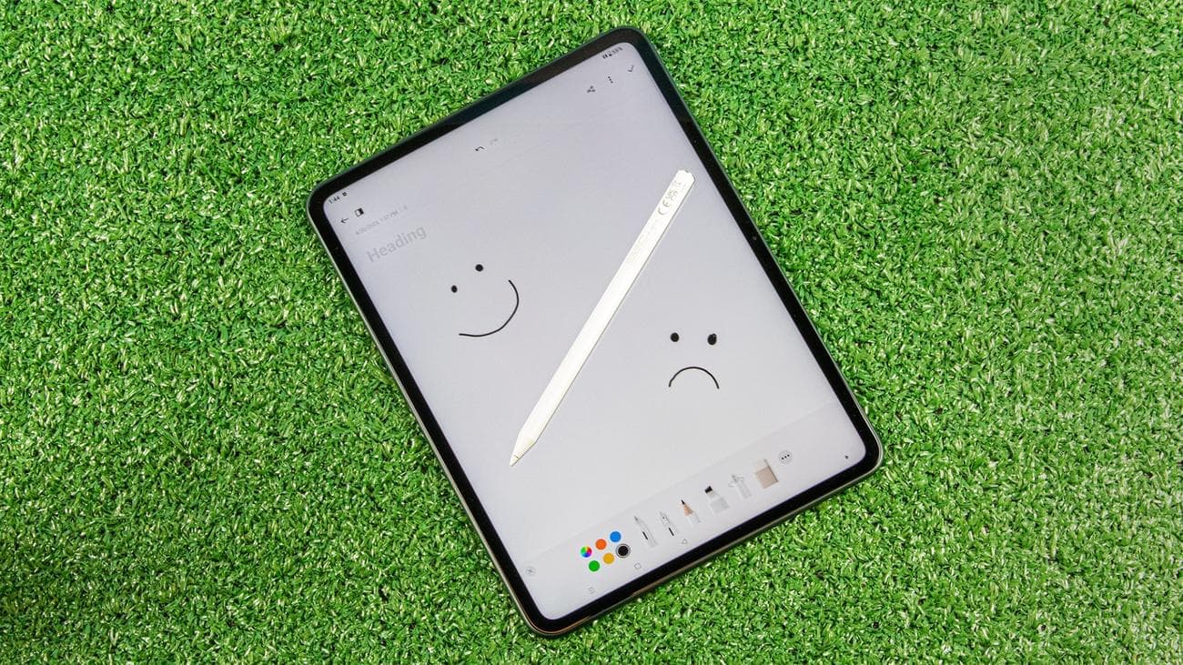 OnePlus Pad με απεικόνιση στην οθόνη