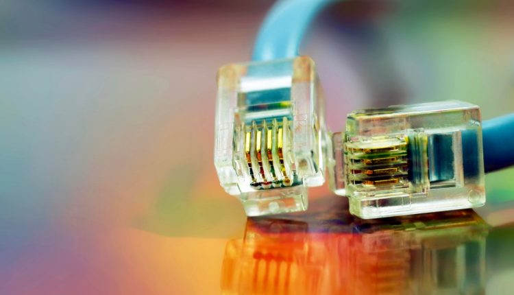 Το "Buy American" δεν πρέπει να εμποδίζει την πρόοδό μας προς το "Internet for All"