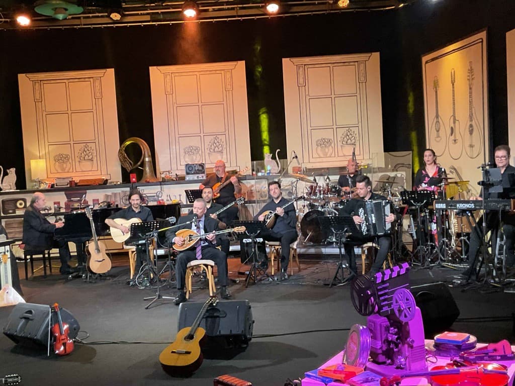 627611D9 22FB 471B 9F9C C8709CB64D90