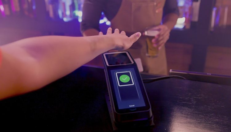 Amazon: Λειτουργία επαλήθευσης ταυτότητας μέσω σάρωσης παλάμης - Οικονομικός Ταχυδρόμος