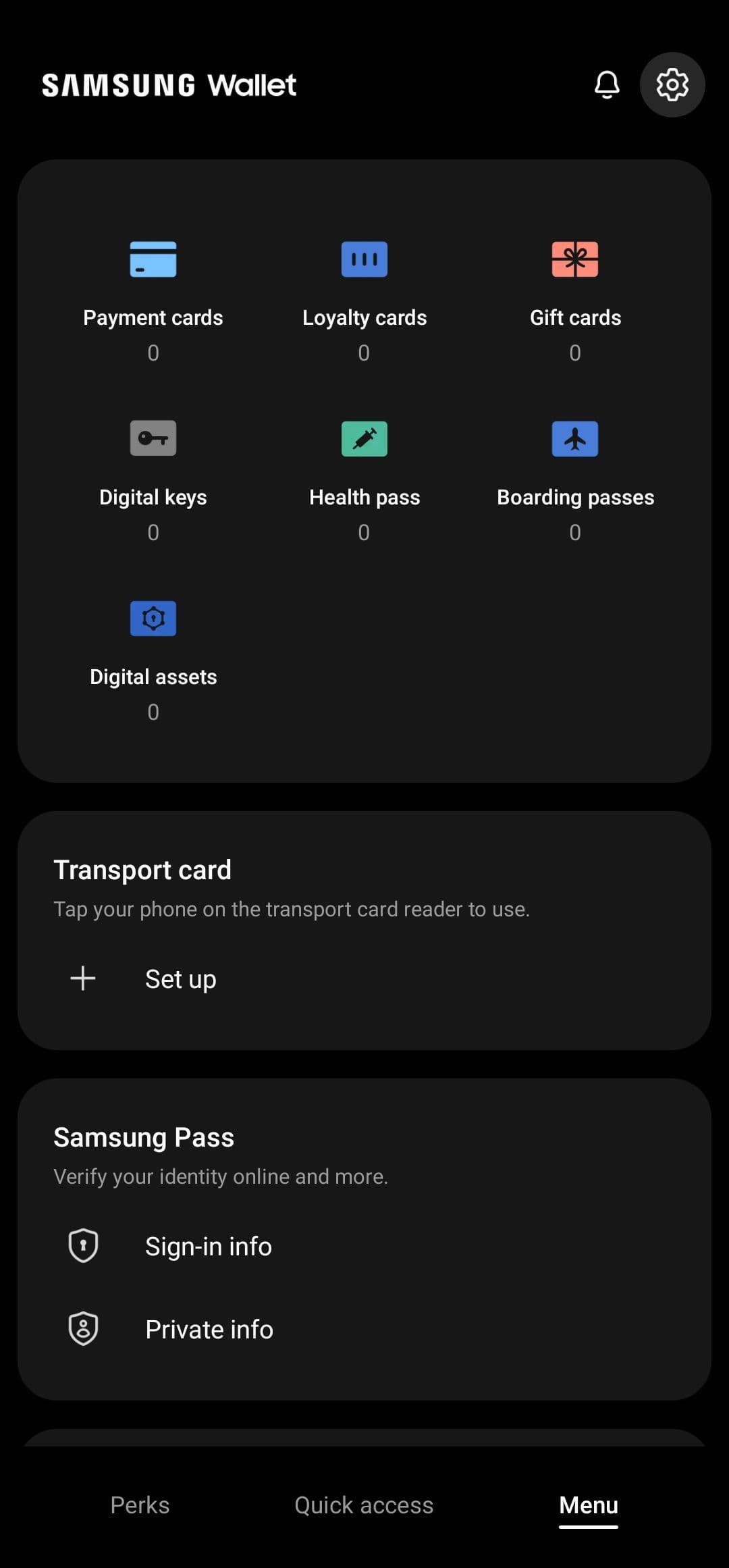 Το στιγμιότυπο οθόνης εμφανίζει τη σελίδα μενού στην εφαρμογή Πορτοφόλι Samsung.  Το εικονίδιο με το γρανάζι ρυθμίσεων εμφανίζεται επάνω δεξιά.