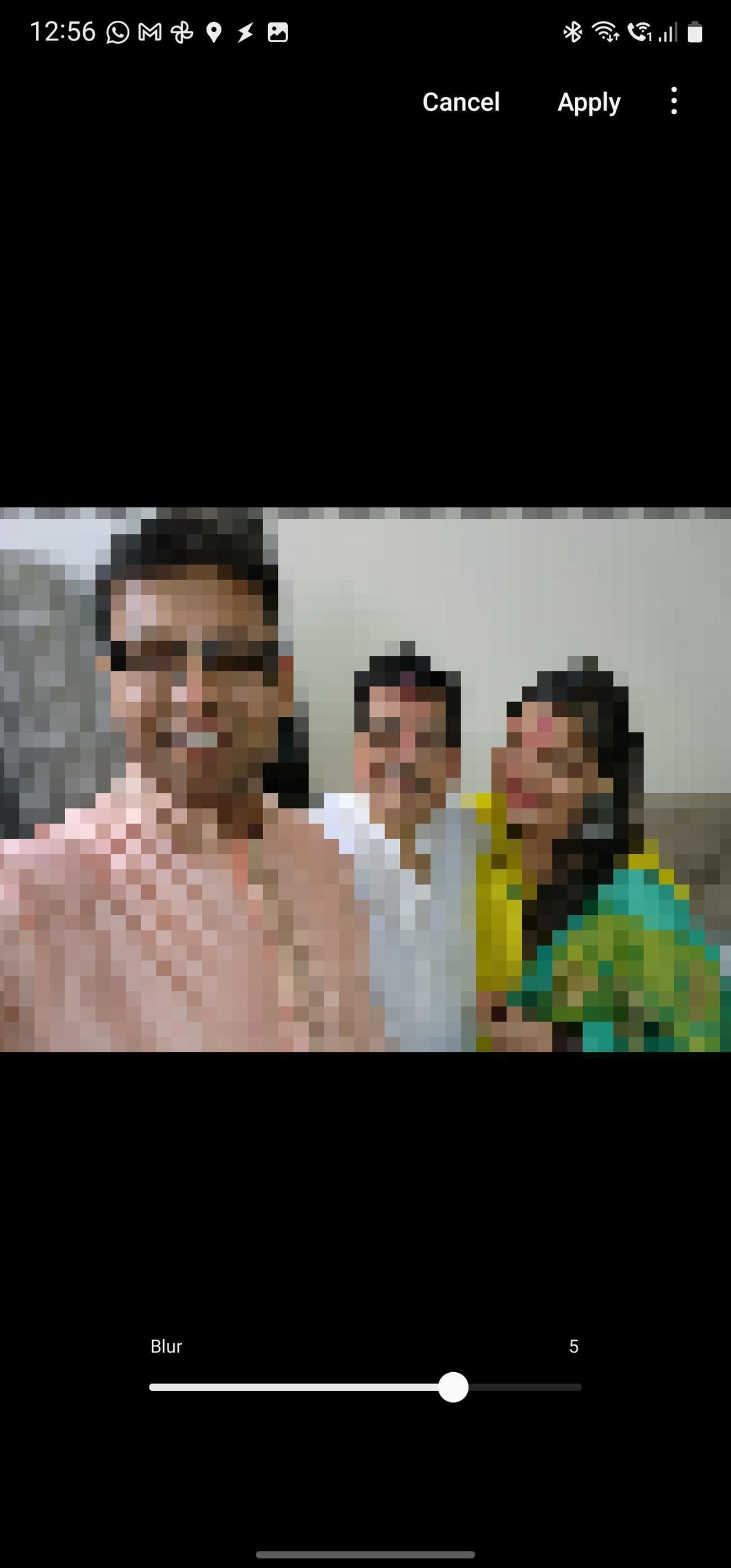 The portrait effects settings for a photo in the Samsung Gallery app