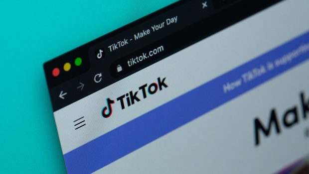 TikTok: Καταγγελίες για παρακολούθηση ΛΟΑΤΚΙ+ χρηστών