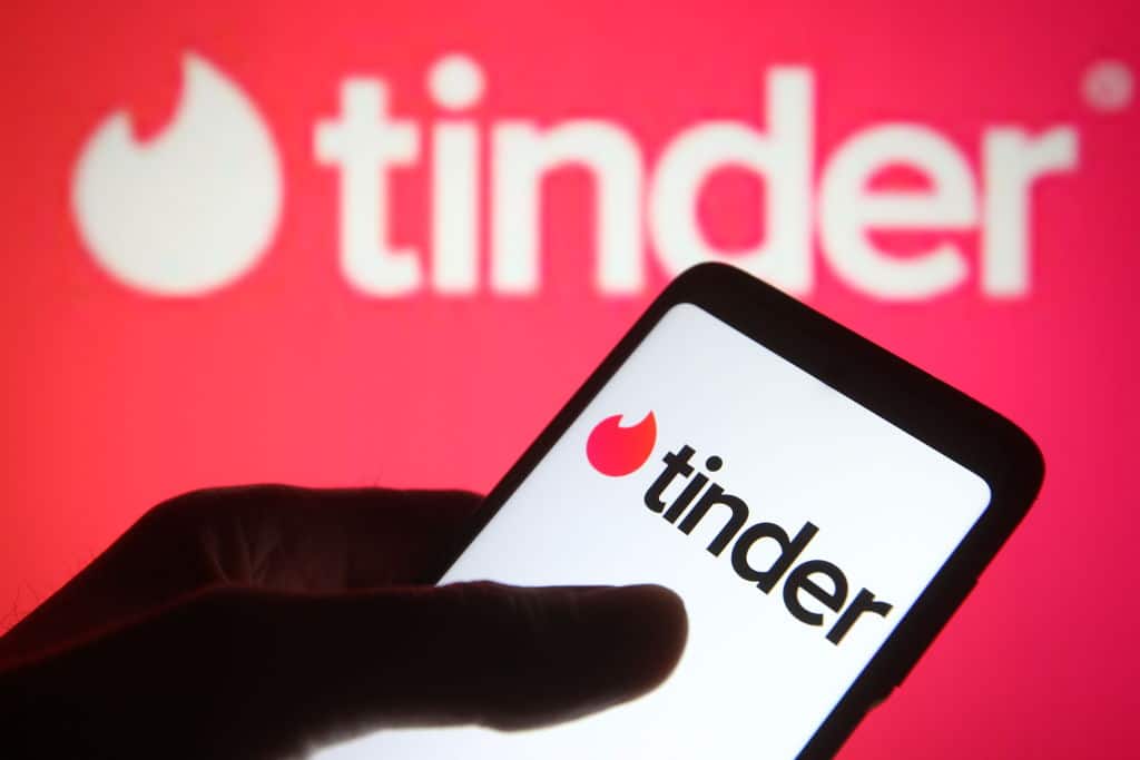 Tinder: Η πλατφόρμα γνωριμιών εγκαταλείπει τη Μόσχα έστω και με καθυστέρηση - Οικονομικός Ταχυδρόμος