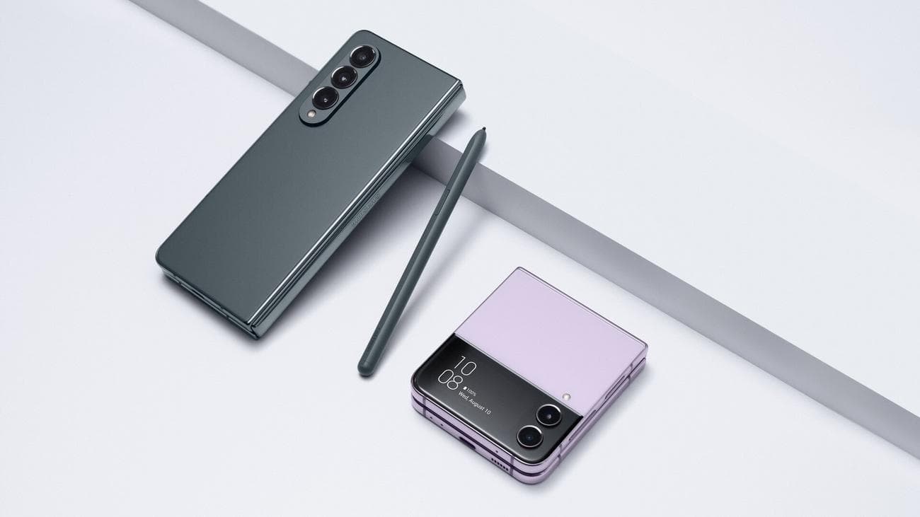 Galaxy Z Fold 4 &amp;  Galaxy Z Flip 4, Image Credit - Samsung - Moto Razr 40: Το πρώτο προσιτό αναδιπλούμενο;