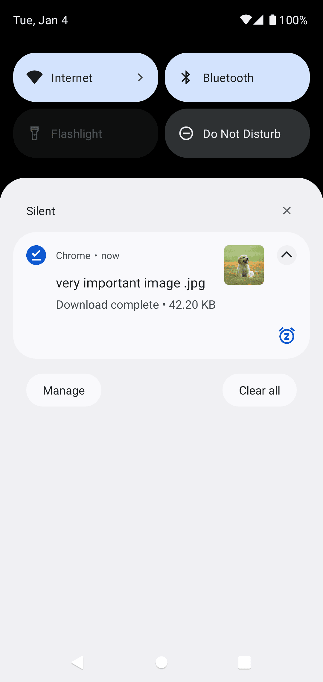 Ειδοποίηση λήψης σε οθόνη Android.