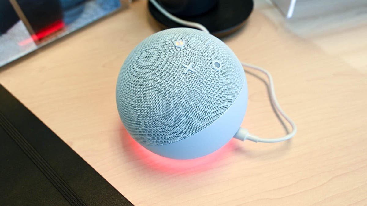 Το Amazon Alexa Dot 5th Gen με απενεργοποιημένη ακρόαση