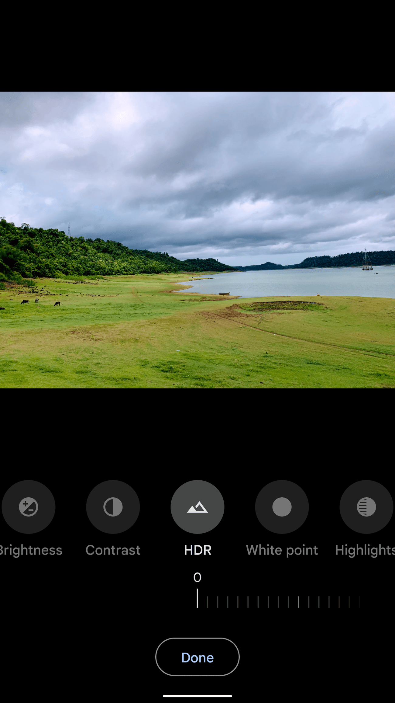 Ένα στιγμιότυπο οθόνης του Google Photos που δείχνει την προσαρμογή HDR.