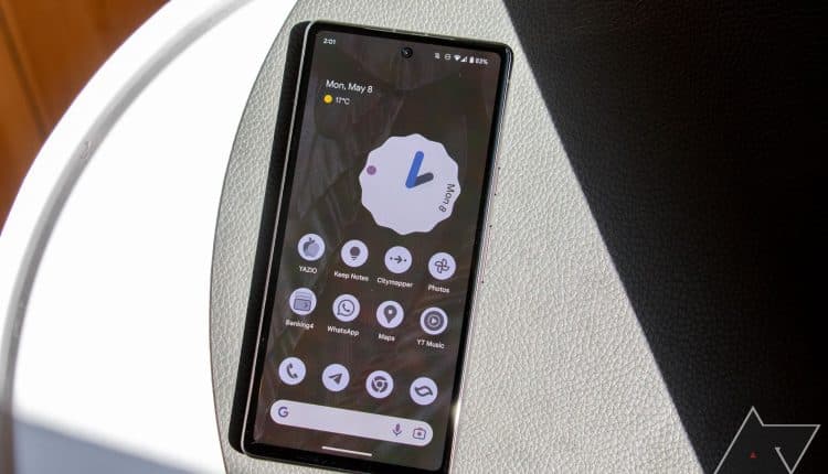 google-pixel-7a-home-screen