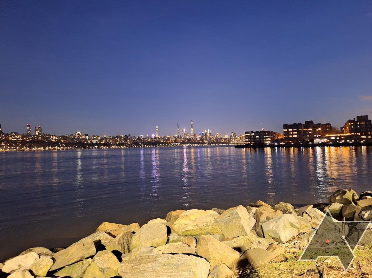 Νυχτερινή εικόνα που τραβήχτηκε με το Galaxy A54