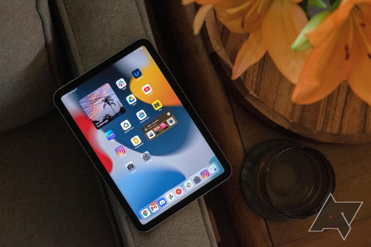 ipad mini 2021 καναπές 1