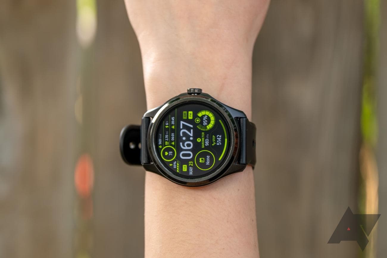 mobvoi-ticwatch-pro-5-face-2