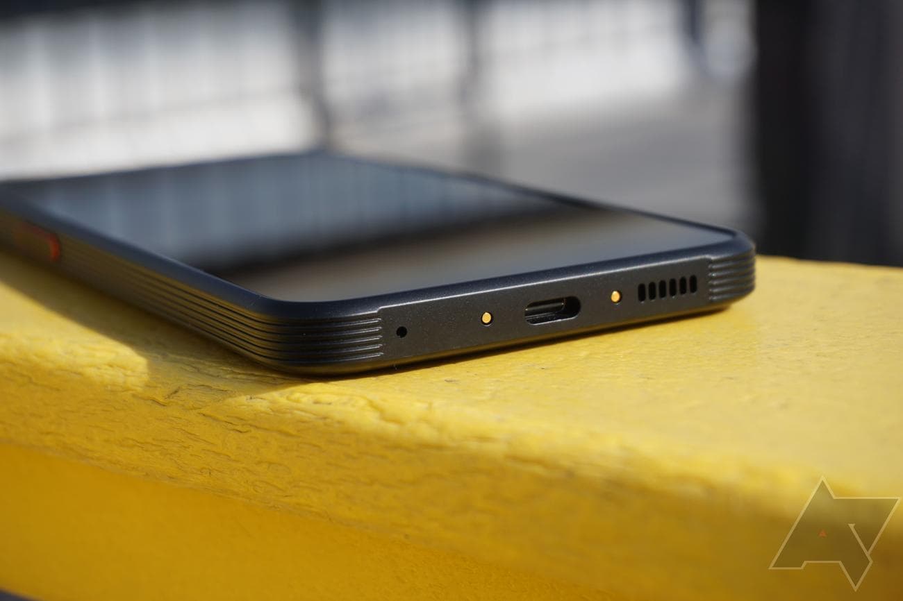 samsung-xcover6-pro-ports