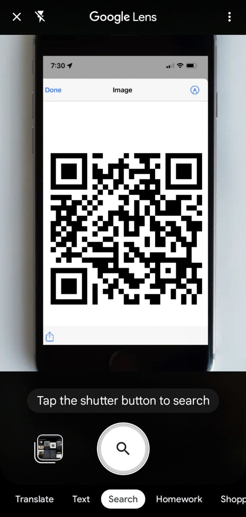 Εφαρμογή φακού google με κωδικό qr στη μέση της οθόνης 