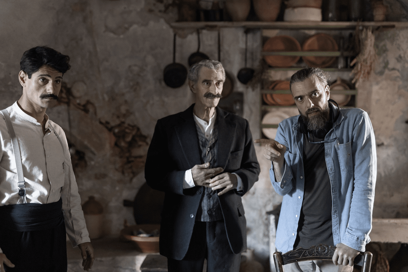 17 Κλωστές: Δείτε τις πρώτες φωτογραφίες από τα γυρίσματα της νέας σειράς του Σωτήρη Τσαφούλια