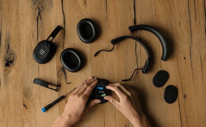 Fairphone Fairbuds XL Hero