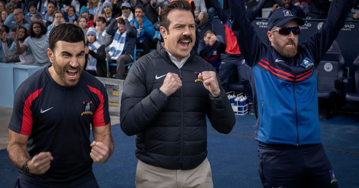 Ανασκόπηση 3ης σεζόν του Ted Lasso: μεγάλος και δυσκίνητος αλλά κόλλησε την προσγείωση
