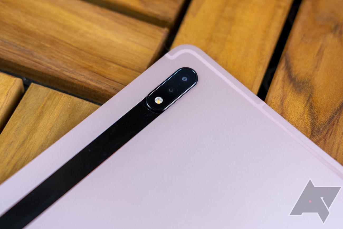 Αυτή η σούπερ προσφορά Samsung Galaxy Tab S8+ μας γαργαλάει ροζ
