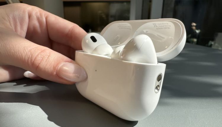 Γιατί το ένα AirPod έχει μικρότερη αυτονομία από το άλλο; (και πώς να το αποφύγετε)