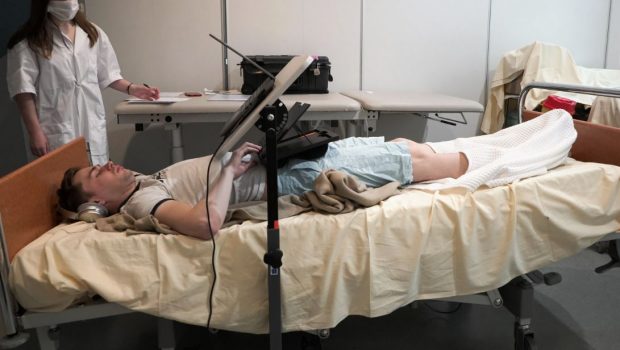 Εθελοντές θα μείνουν δύο μήνες στο κρεβάτι για χάρη της διαστημικής έρευνας