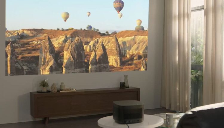 Εξοικονομήστε πάνω από 400 $ σε αυτόν τον έξυπνο προβολέα 4K Xgimi και ντροπιάστε την τηλεόρασή σας
