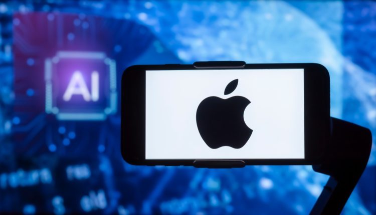 Η Apple βρίσκεται σε αναζήτηση ταλέντων τεχνητής νοημοσύνης
