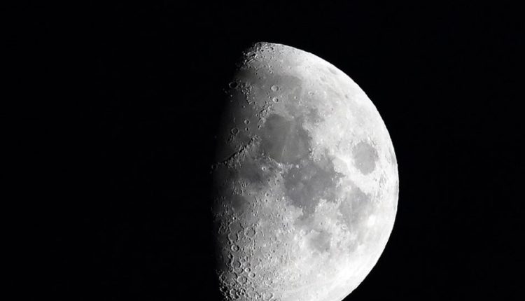 Η NASA ανέθεσε σε ιδιωτικές εταιρείες να φέρουν χώμα από τη Σελήνη