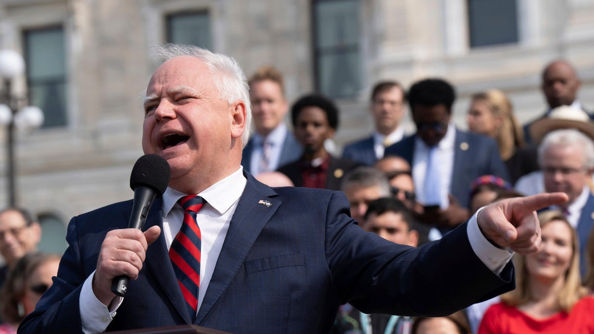 Η Uber εκφοβίζει τον Κυβερνήτη της Μινεσότα να ασκεί βέτο στον νόμο για την ελάχιστη αμοιβή οδηγού
