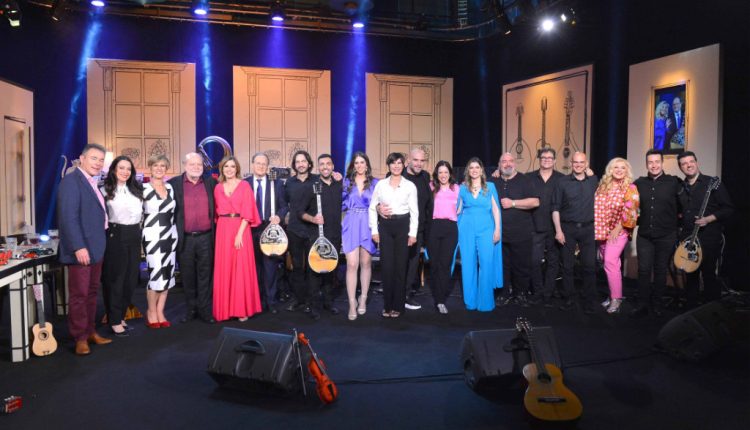 Η Αυλή των Χρωμάτων «Αφιέρωμα στα τραγούδια της φιλίας» - Digitaltvinfo.gr