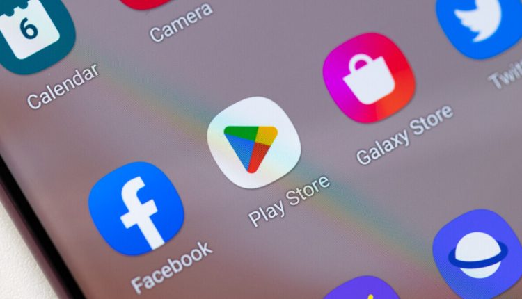  Η εφαρμογή Android άρχισε να καταγράφει τους χρήστες και έστειλε αρχεία ήχου σε έναν απομακρυσμένο διακομιστή.  διαγράψτε αυτήν την εφαρμογή τώρα!
