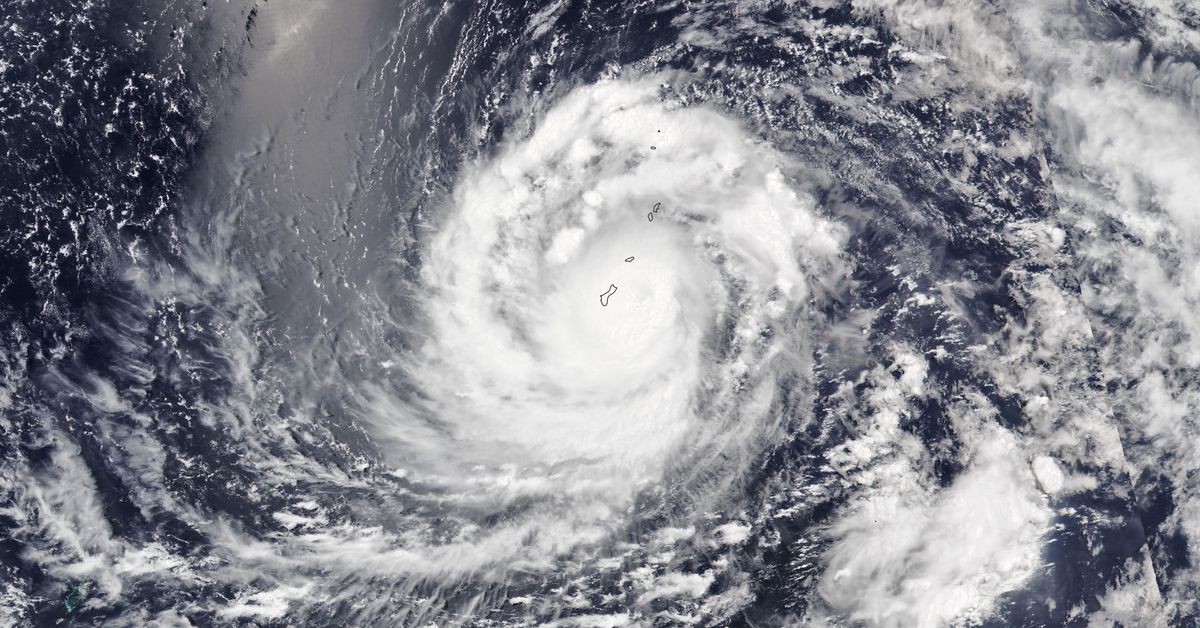 Η πρόβλεψη για την εποχή των τυφώνων του Ατλαντικού για το 2023 είναι «σχεδόν φυσιολογική» — αλλά υπάρχει μια μπαλαντέρ
