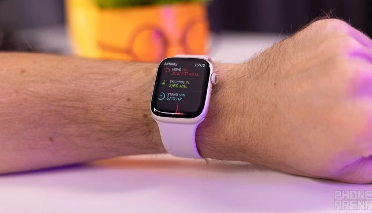 Η τελευταία ενημέρωση του watchOS κάνει πολλούς χρήστες του Apple Watch να βλέπουν ξαφνικά πράσινο
