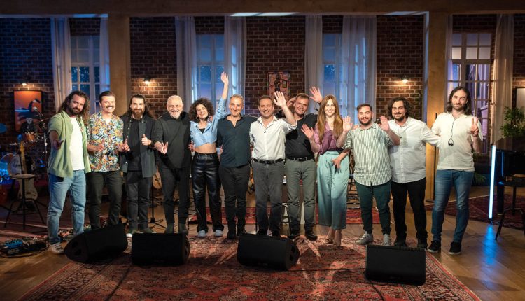 Ο Μίνως Μάτσας, ο Κώστας Τριανταφυλλίδης και η Μυρτώ Βασιλείου, με guest την Ανδριάνα Μπάμπαλη, στο «Μουσικό κουτί» - Digitaltvinfo.gr