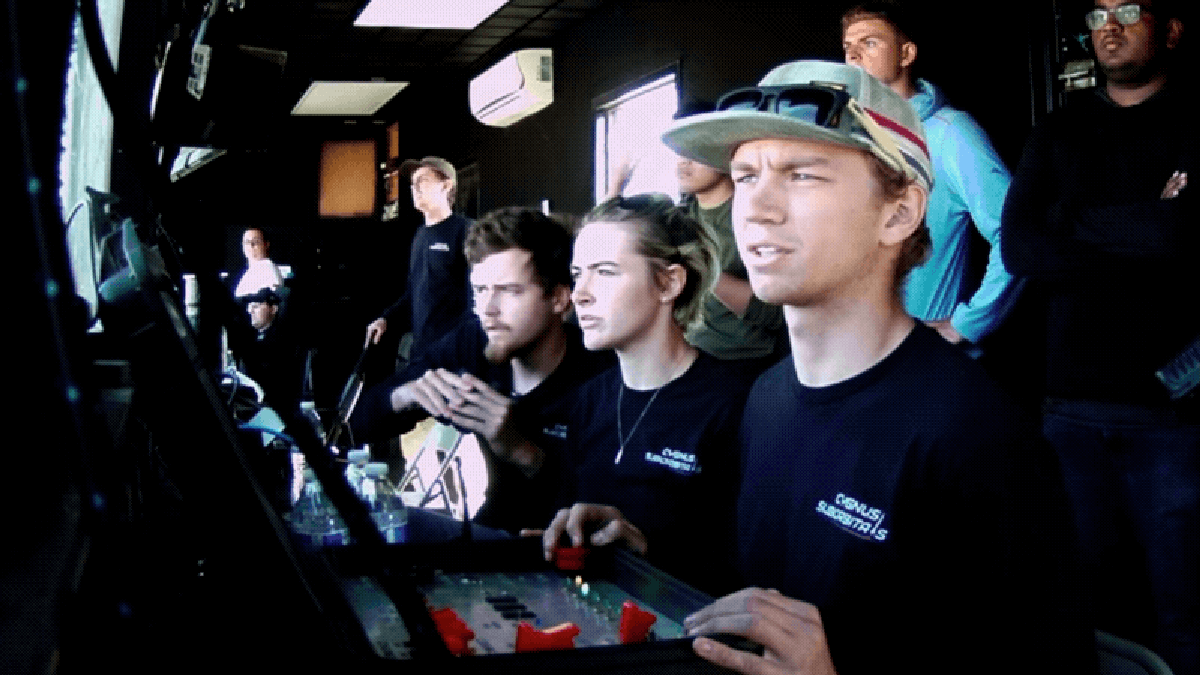 Ο πύραυλος που κατασκευάστηκε από φοιτητές πετάει ψηλότερα από ένα εμπορικό αεροσκάφος, σπάζοντας ρεκόρ
