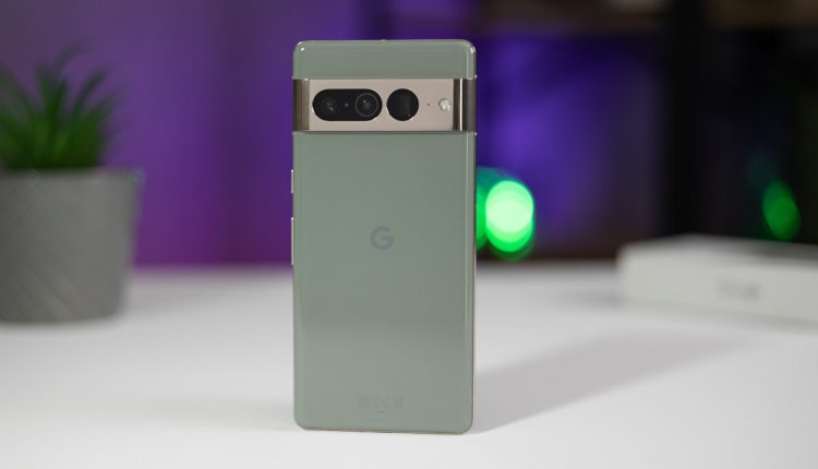 Οι χρήστες Pixel στο πρόγραμμα QPR3 Beta λαμβάνουν επιτέλους μια νέα ενημέρωση για να διορθώσουν το πάγωμα και τη συντριβή
