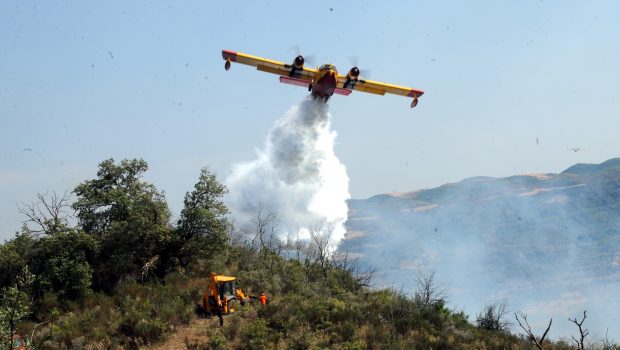 Πυρκαγιές: Διπλασιάζονται λόγω κλιματικής αλλαγής τα πυροσβεστικά αεροσκάφη της ΕΕ – Τι παίρνει η Ελλάδα