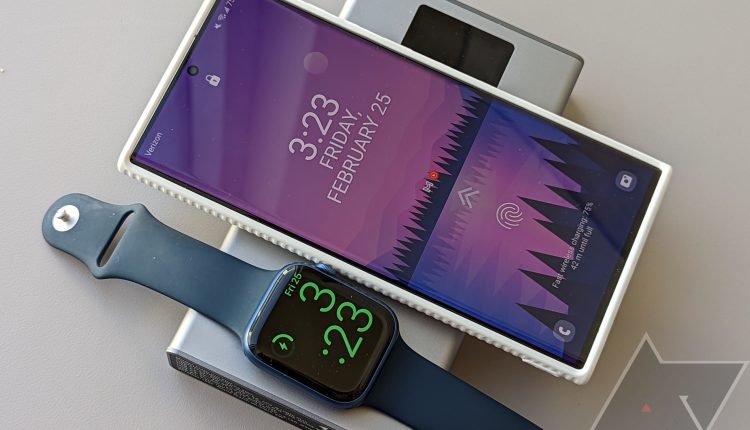 The Flash pro plus charging s22 ultra and Apple Watch.