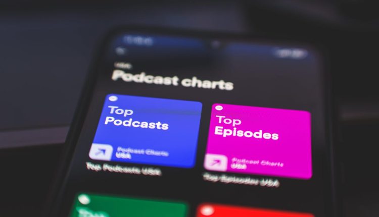 Το AI Voices θα μπορούσε σύντομα να διαβάζει διαφημίσεις στα podcast του Spotify
