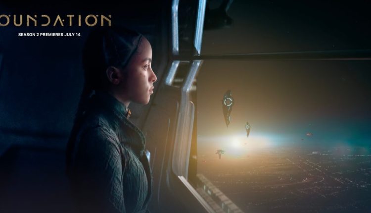 Το Apple TV+ κοινοποίησε το τρέιλερ της 2ης σεζόν του «Foundation», που θα κυκλοφορήσει τον Ιούλιο