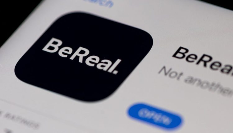 Το BeReal τρέφεται μόνο με διάσημους ανθρώπους