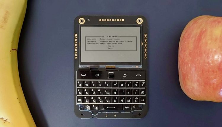 Το Beepberry είναι ένα παιχνίδι πληκτρολογίου Blackberry από τον ιδρυτή της Pebble
