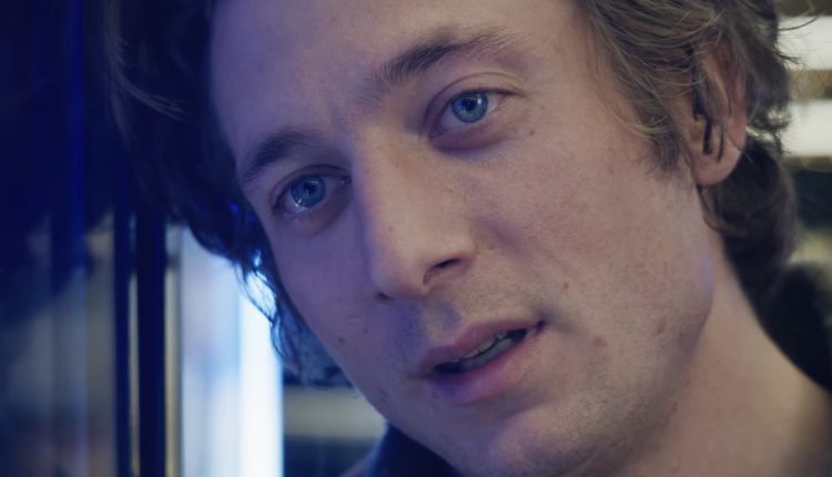 Το The Bear απλά προσπαθεί να το συγκεντρώσει στο τρέιλερ της νέας σεζόν 2
