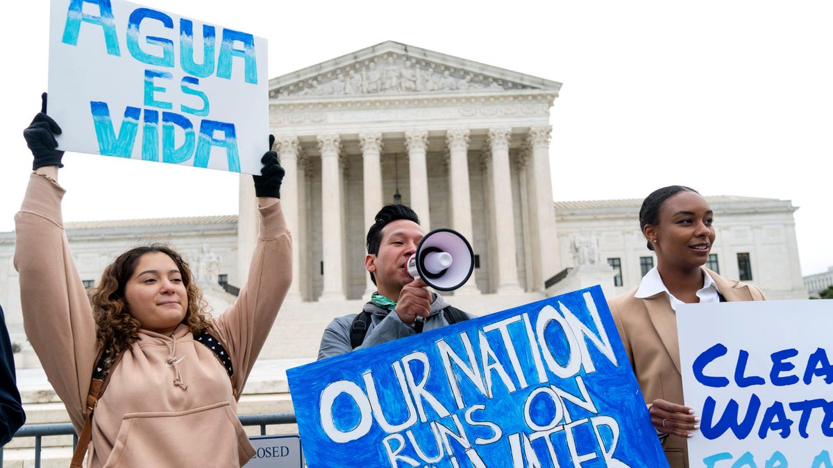 Το Ανώτατο Δικαστήριο μόλις ενέκρινε τον νόμο για το καθαρό νερό
