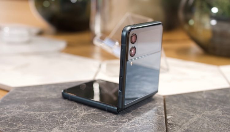 Το ευέλικτο Galaxy Z Flip 3 της Samsung μπορεί να γίνει δικό σας με απίστευτα $180: ορίστε πώς
